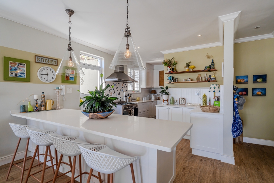 4 Bedroom Property for Sale in Simons Kloof Western Cape